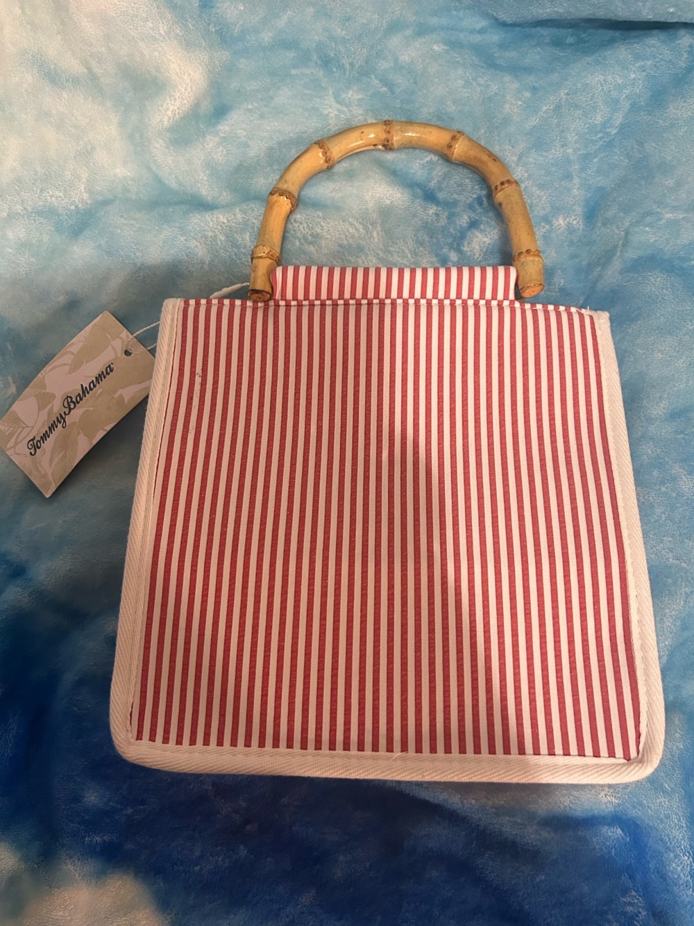 New with tags Tommy Bahama handbag featuring red and white stripes, embroidered - Picture 6 of 6